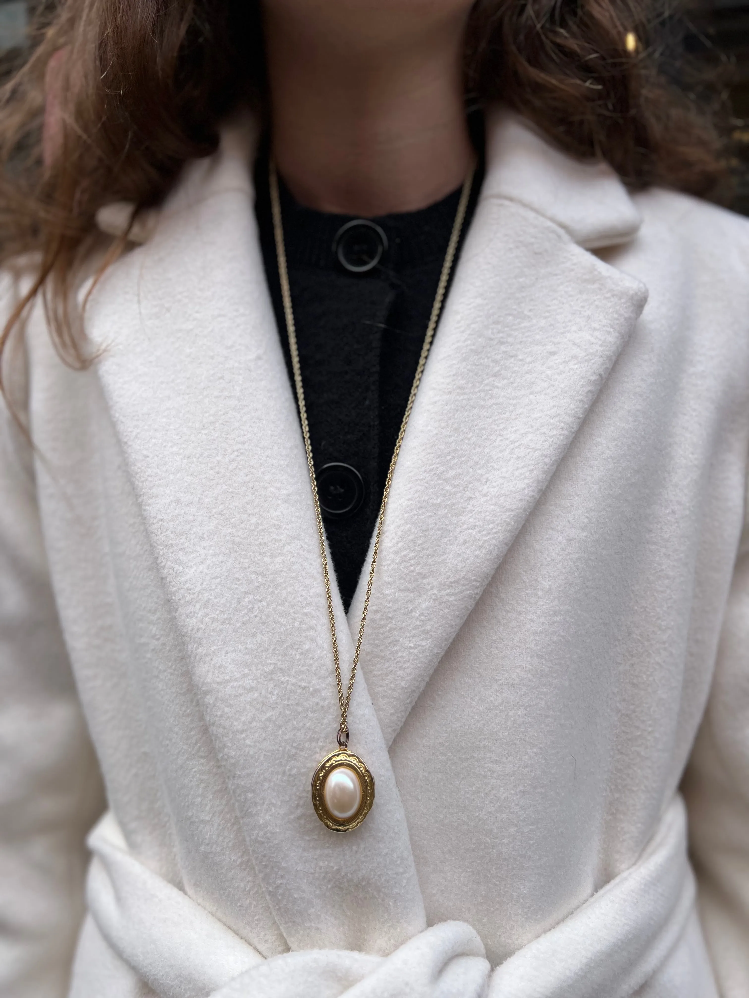 Vintage Goldtone Pendant  Necklace