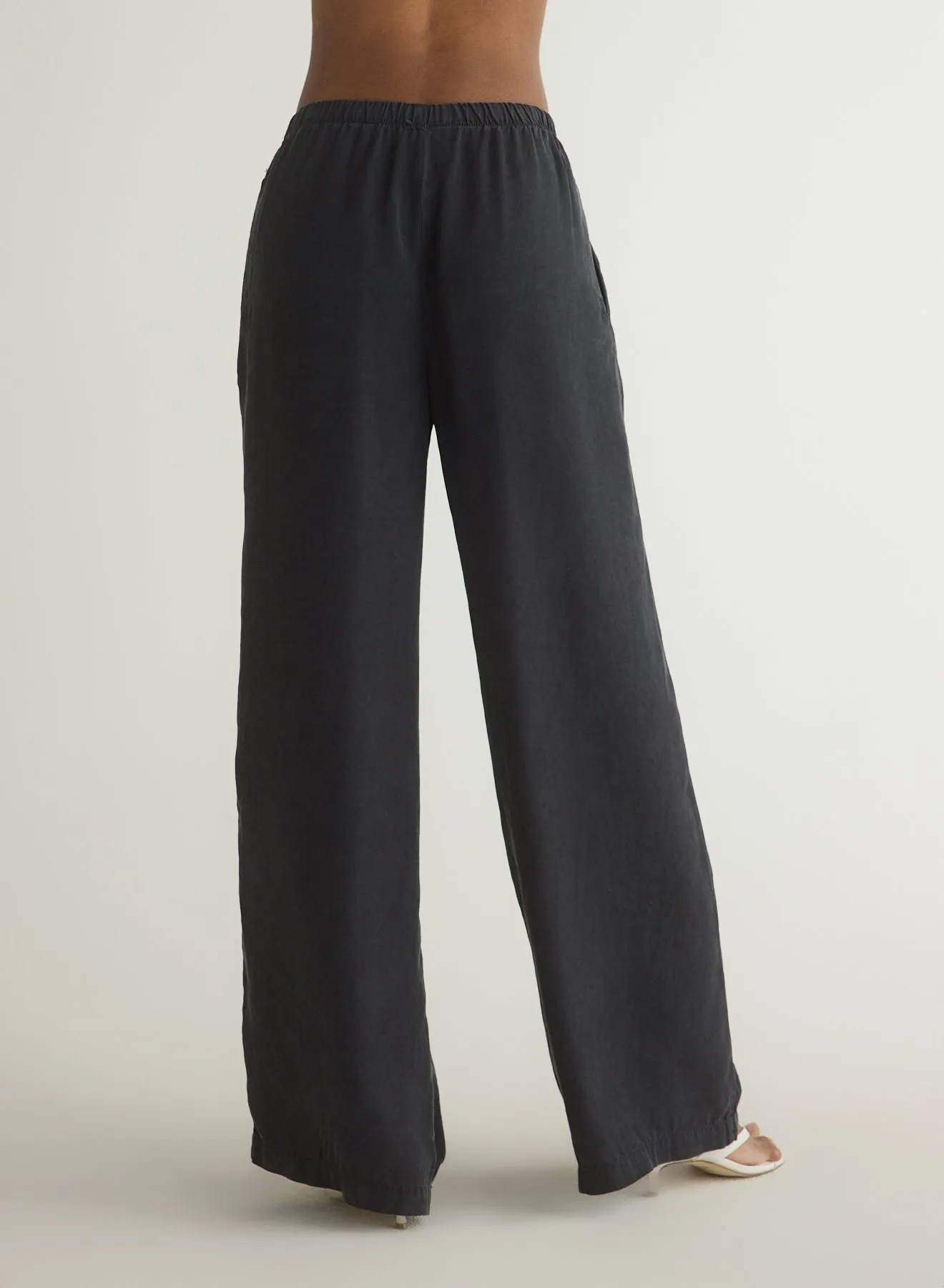 Wide Leg Pleated Pant - Vintage Black