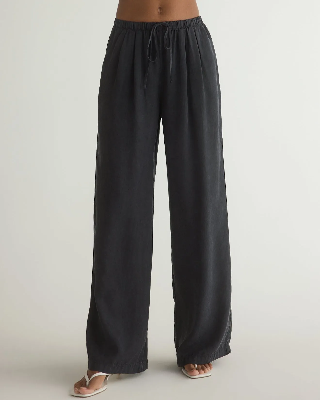 Wide Leg Pleated Pant - Vintage Black